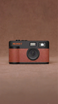 MOMNT Earth — schermloze digitale camera in bruin