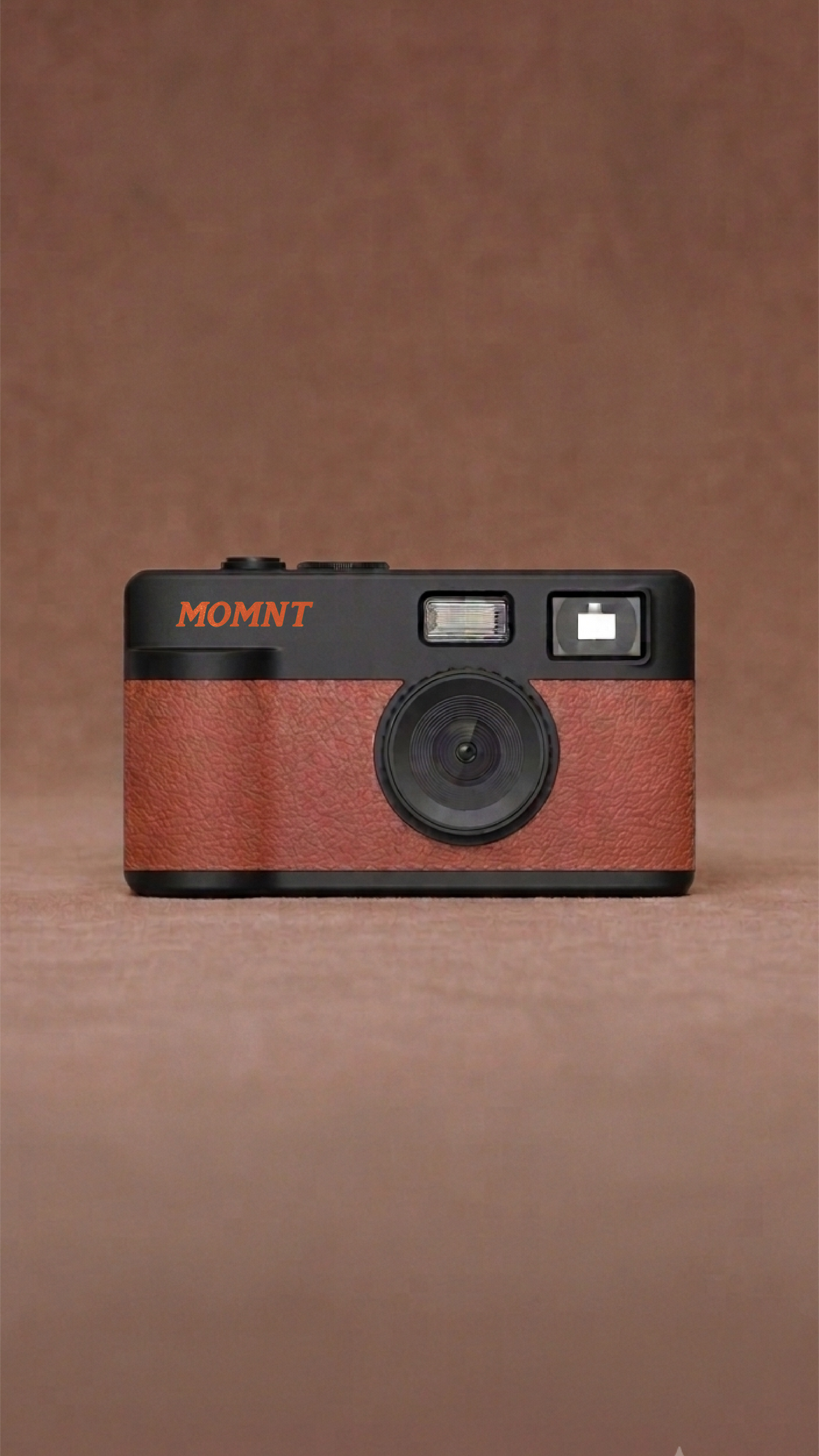 MOMNT Earth — schermloze digitale camera in bruin