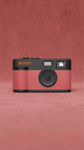 MOMNT Rouge — schermloze digitale camera in rood